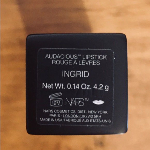 Ingrid - NARS NWOB Audacious Lipstick - Picture 3 of 4